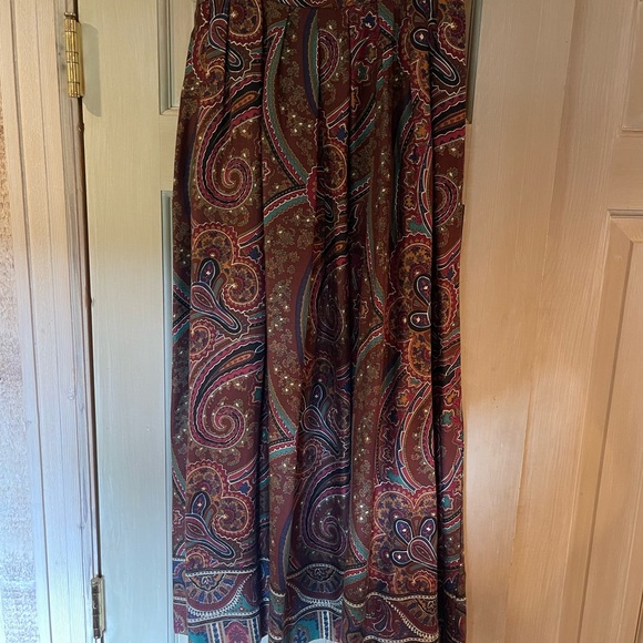 VINTAGE JH COLLECTIBLES PAISLEY MIDI SKIRT WITH PRINTED TRIM ON BOTTOM SIZE 10 - Picture 4 of 6